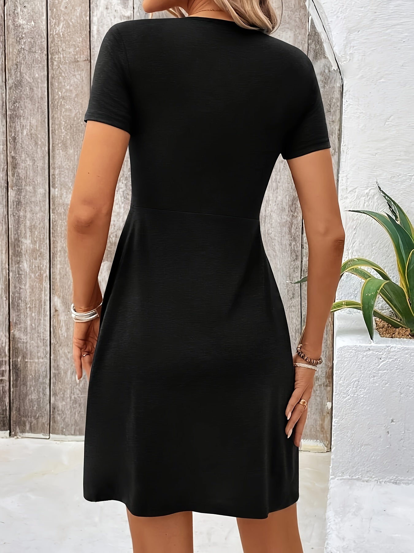 Livi™ | V-neck Dress