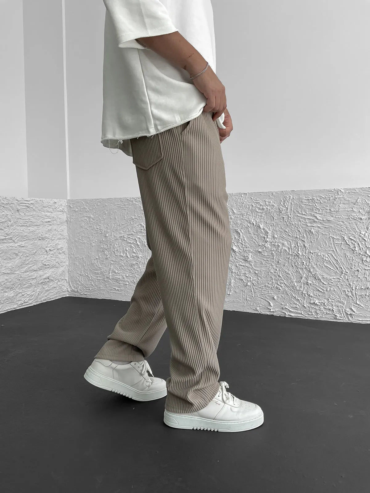 Keet | Loose ribbed trousers