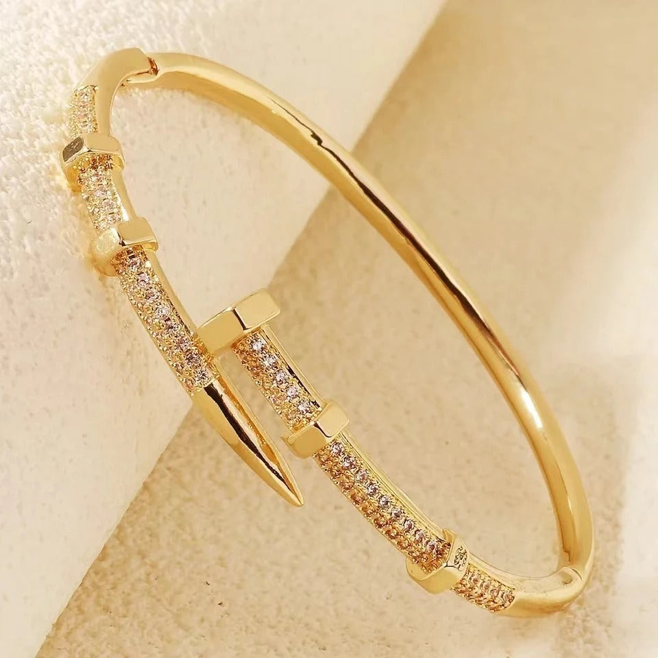 VALENCIA Classic Nail CZ Bracelet