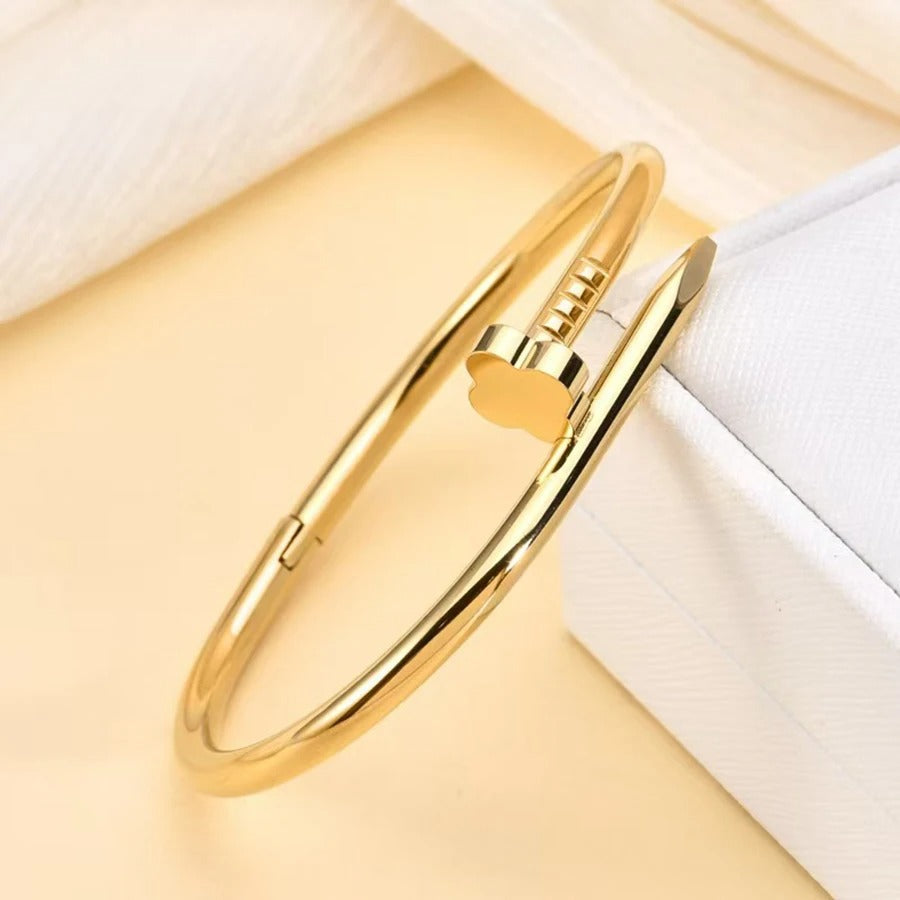 RENESSME Nail Bracelet